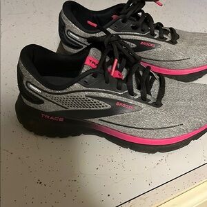 Brooks Gray and Pink Athletic Shoes for Performance